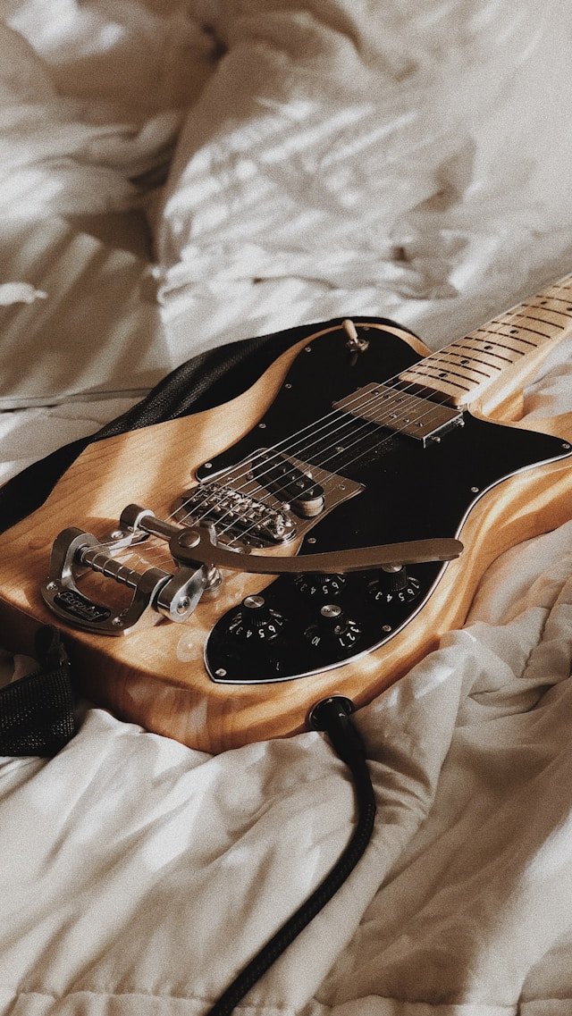 firefly left handed guitar category image